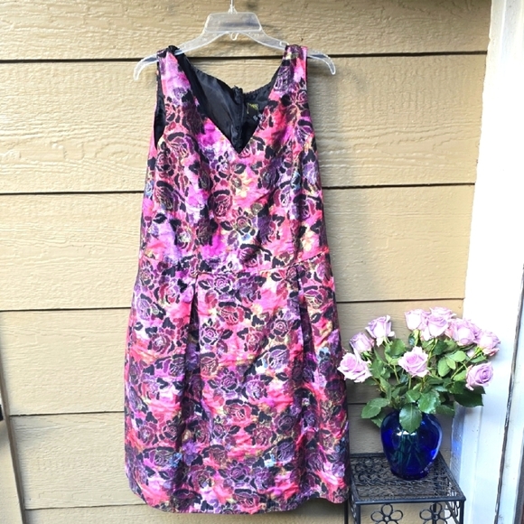 Taylor Metallic Jacquard Floral V-neck Fit & Flare Dress 18w - Picture 1 of 9